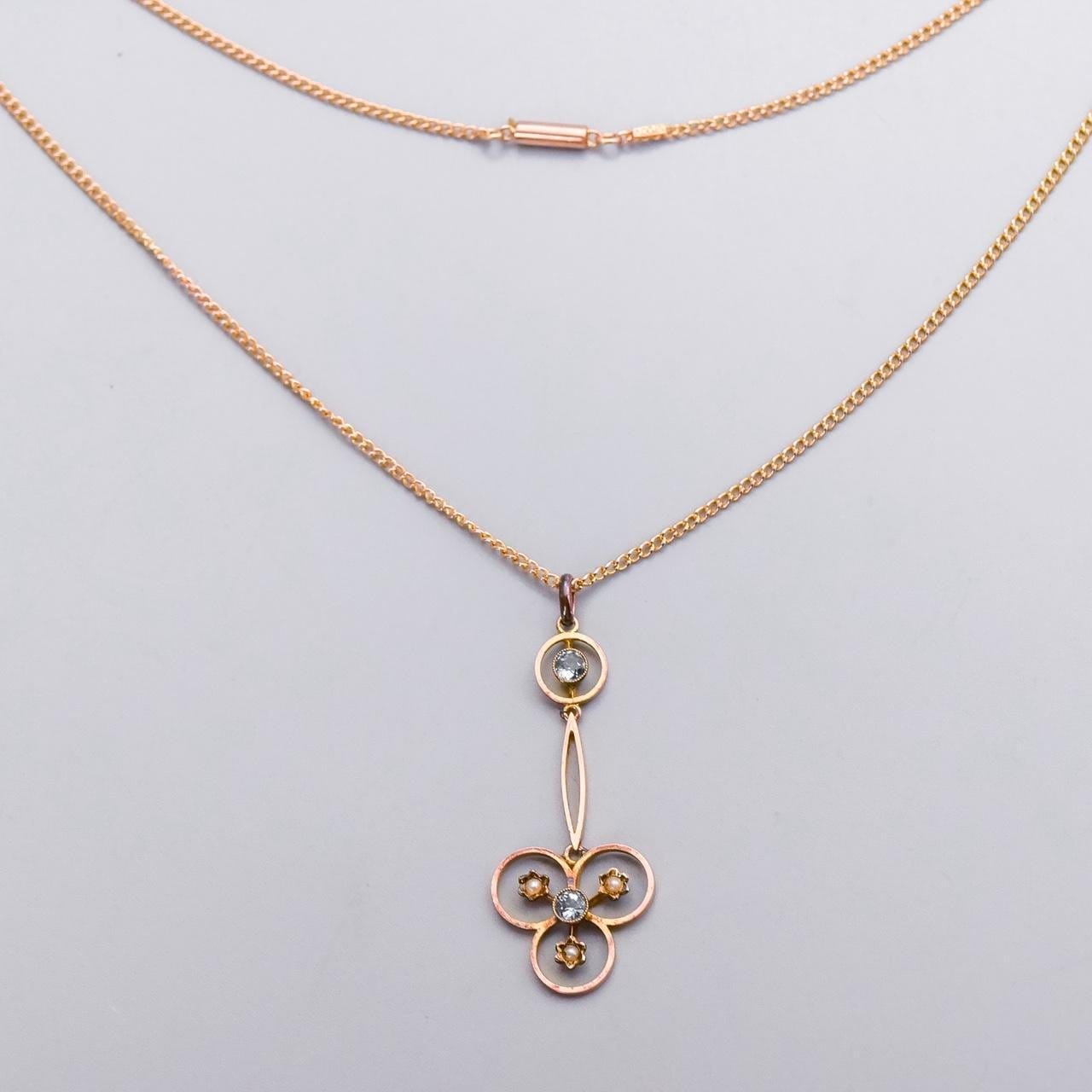 9K Gold Antique Aquamarine Shamrock Necklace