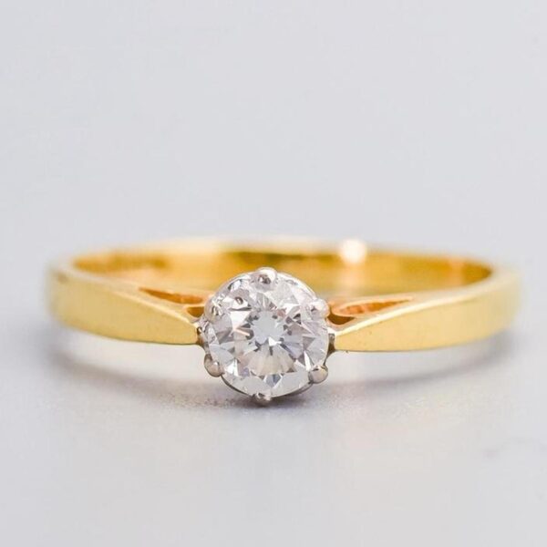 18K Gold Solitaire Diamond Ring