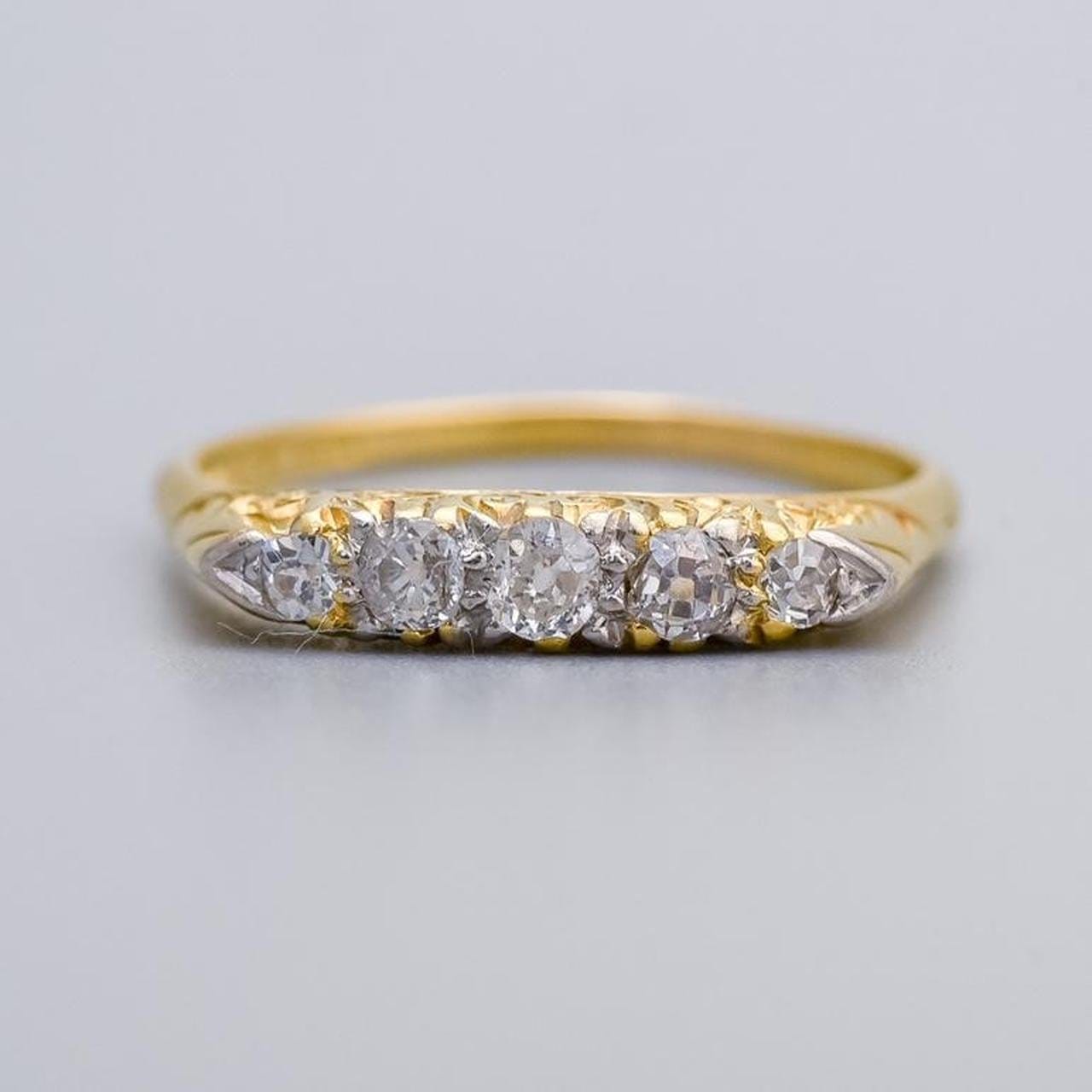 18K Gold Antique Five Diamond Boat Ring