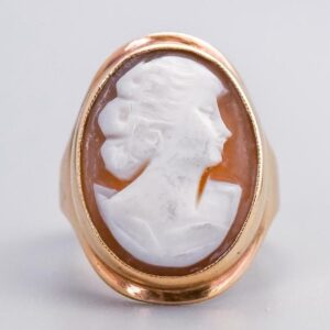 9K Gold Cameo Ring