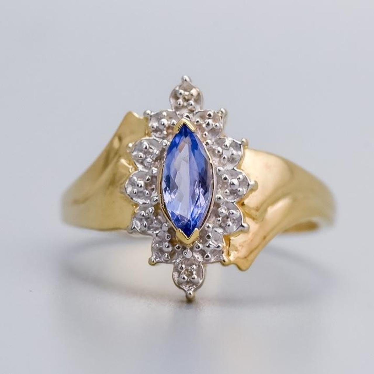 9K Gold Tanzanite Ring