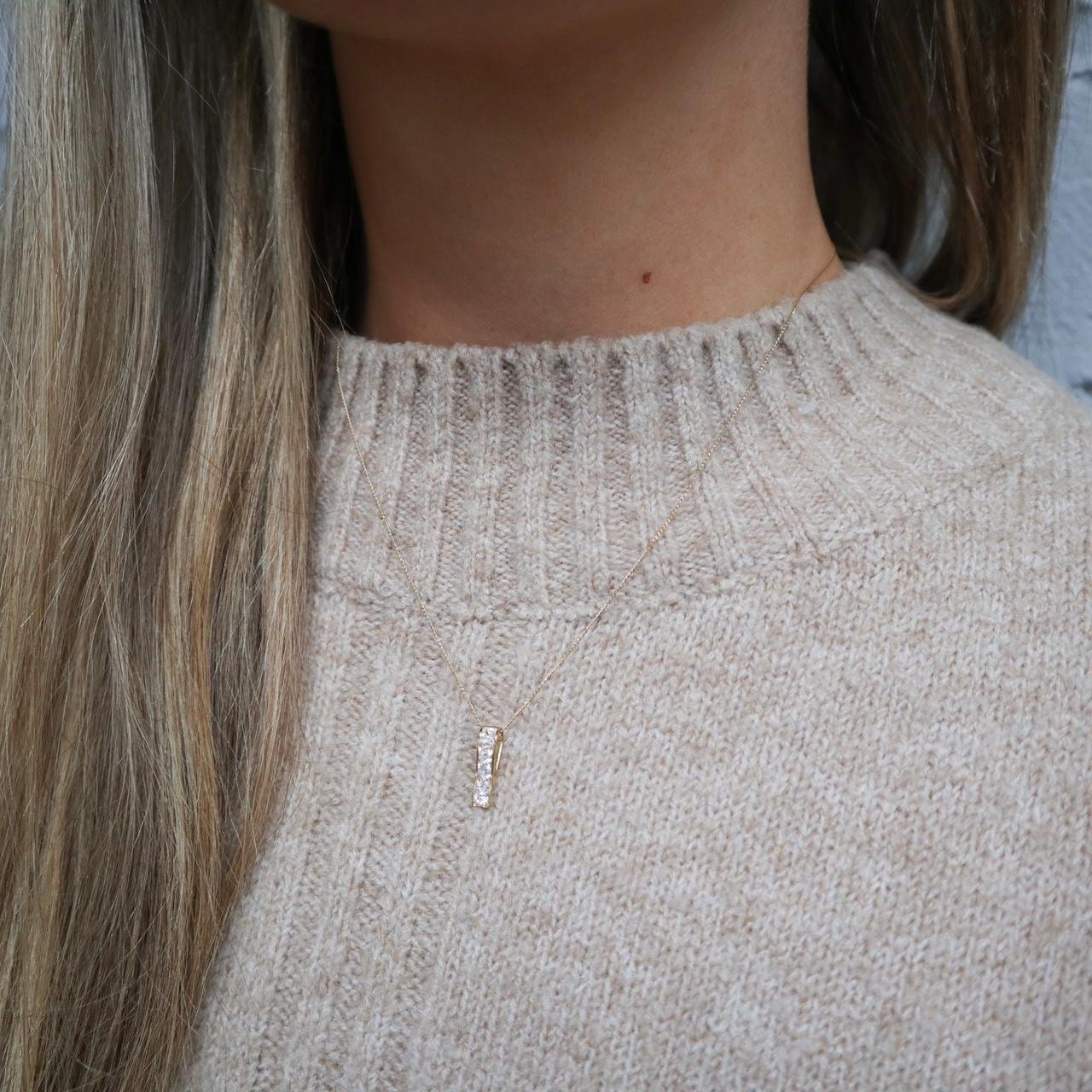 9K Gold CZ Pendant Necklace