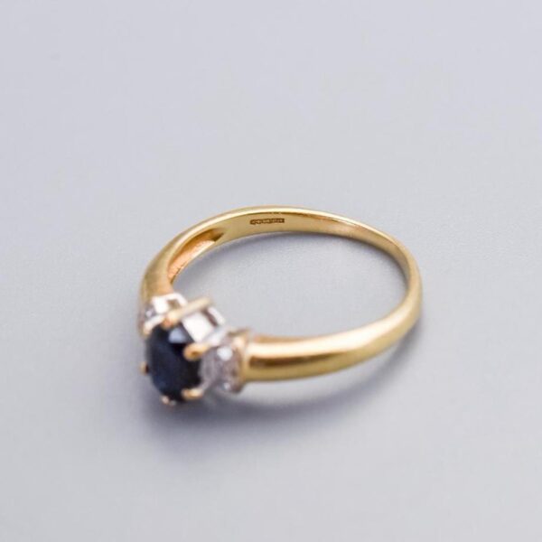 9K Gold Sapphire & Diamond Ring