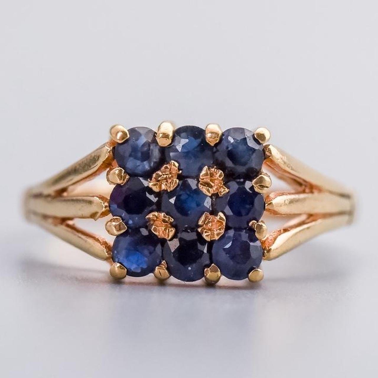 9K Gold Sapphire Cluster Ring