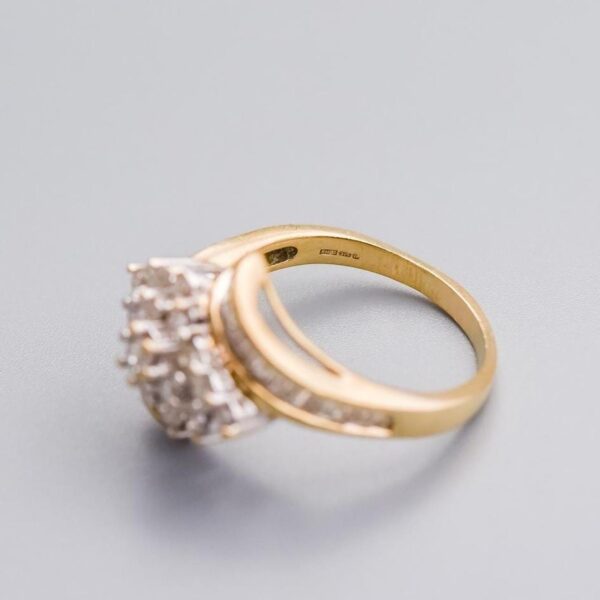 9K Gold Diamond Cluster Ring