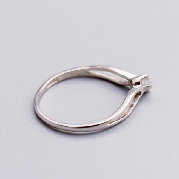 Platinum Diamond Solitaire Ring