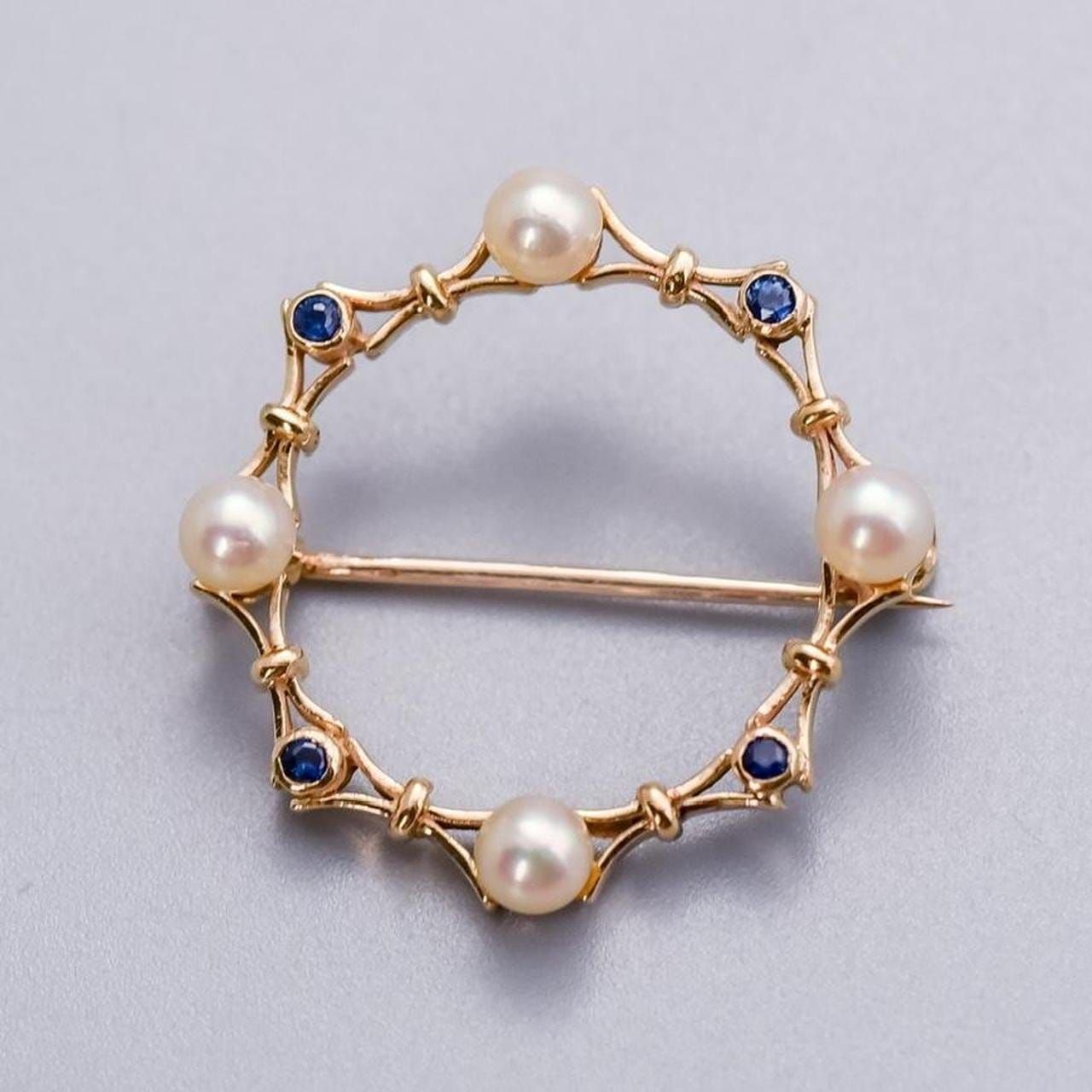 9K Gold Sapphire and Pearl Brooch