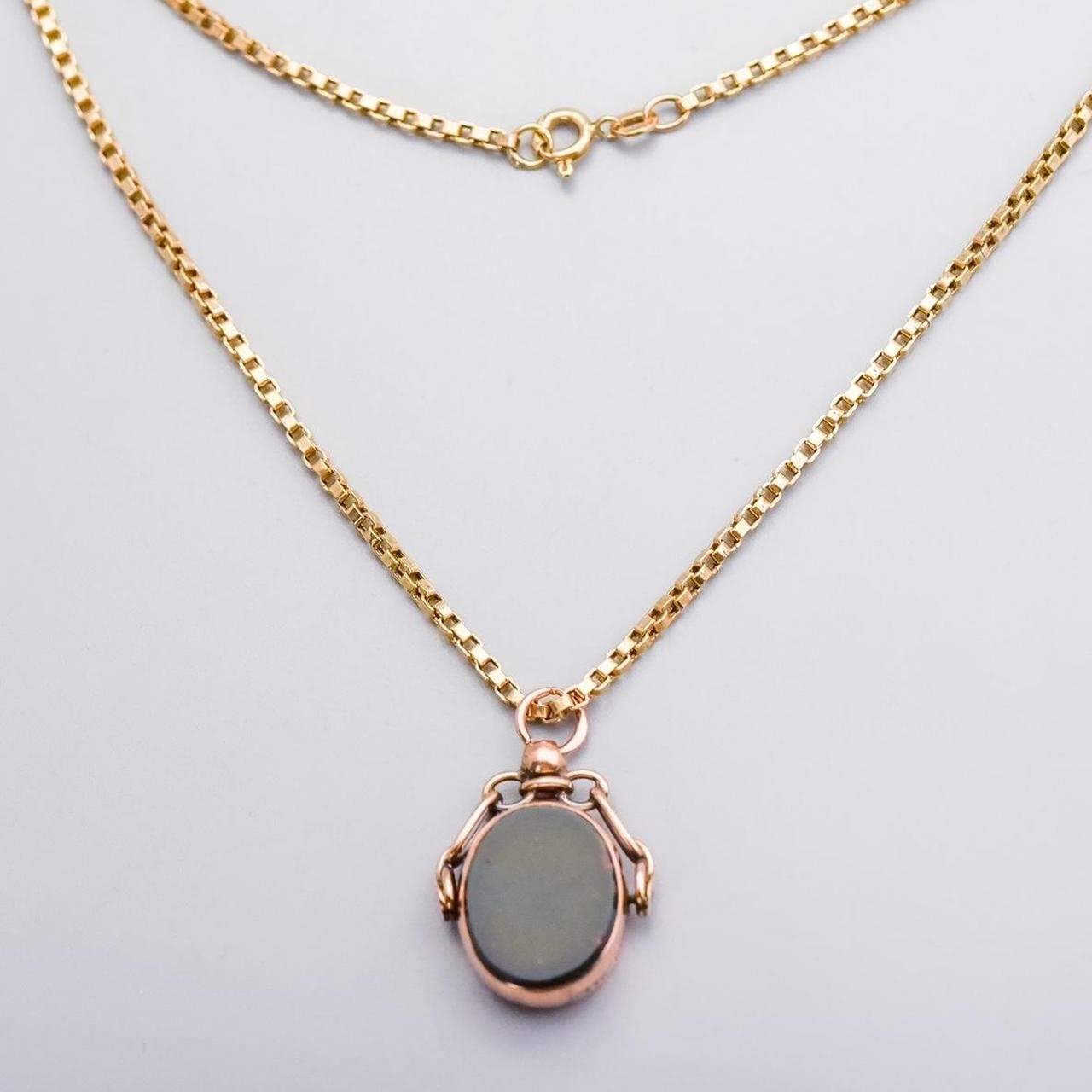 9K Gold Fob Pendant Necklace