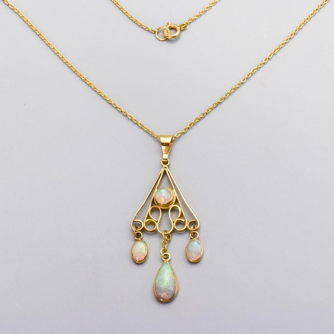 18K Gold Opal Lavalier Necklace