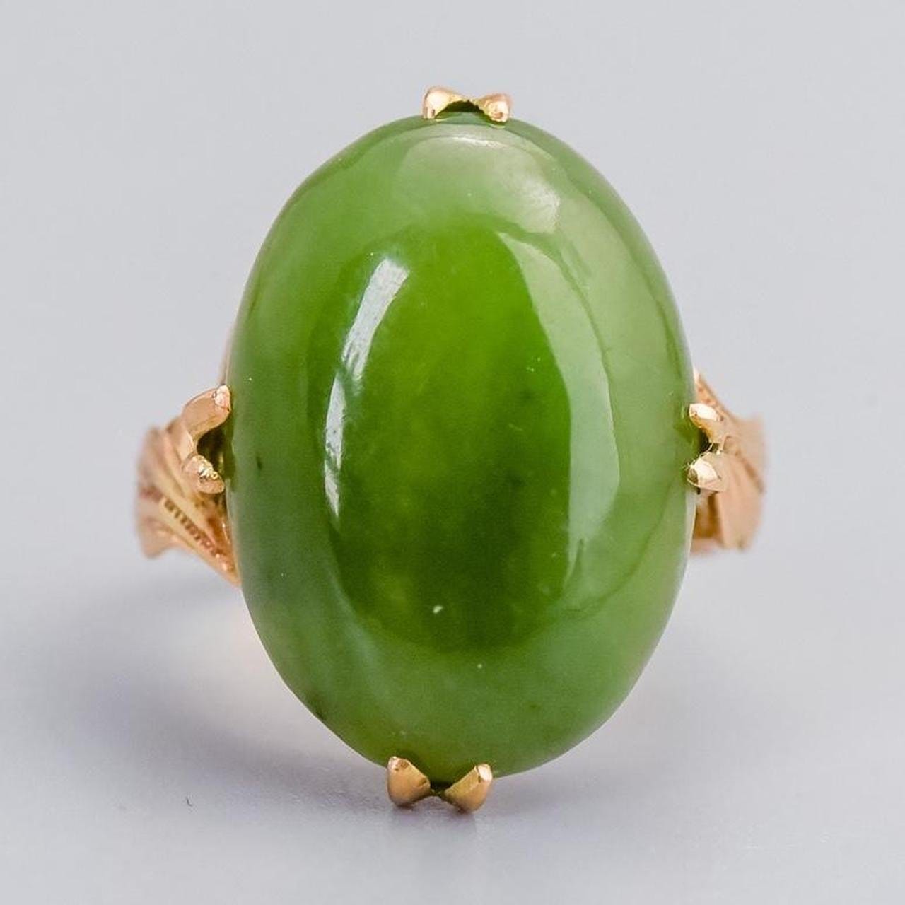 14K Gold Cabochon Jade Cocktail Ring