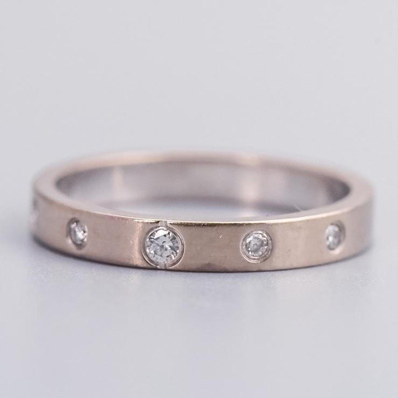 18K White Gold Diamond Ring