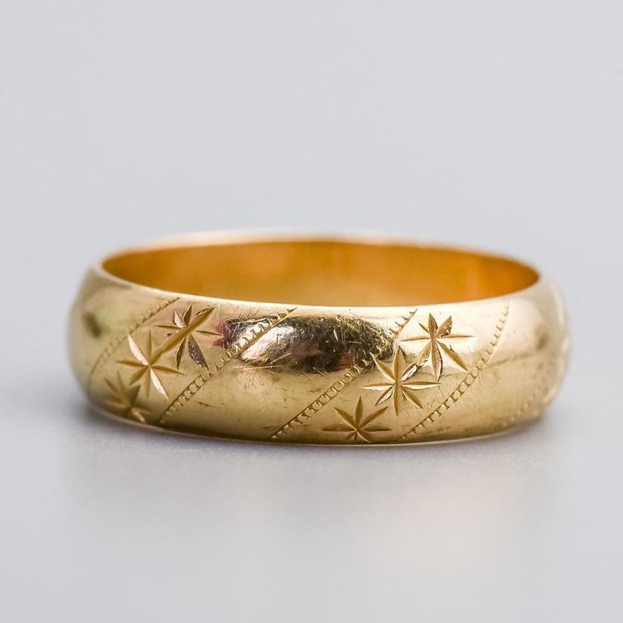 9K Gold Patterned Band