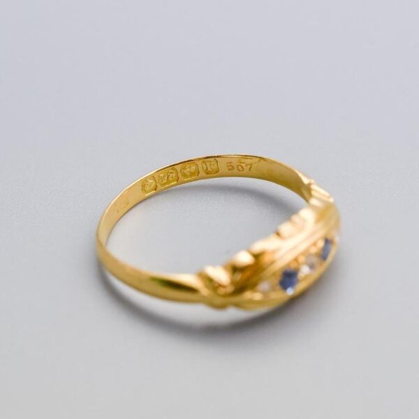 18K Gold Antique Sapphire and Diamond Ring