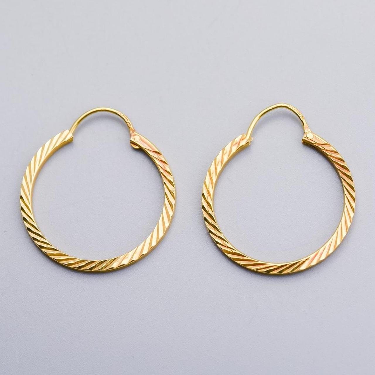 18K Gold Hoop Earrings