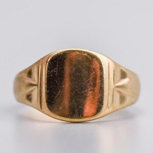 9K Gold Square Signet Ring
