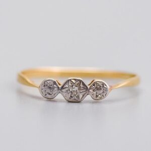 18K Gold Art Deco Diamond Ring