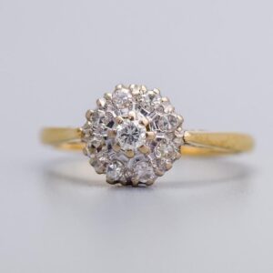 18K Gold Diamond Cluster Ring