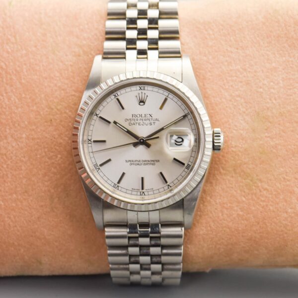 Rolex Date Just 16220 2005 (Box and Papers)