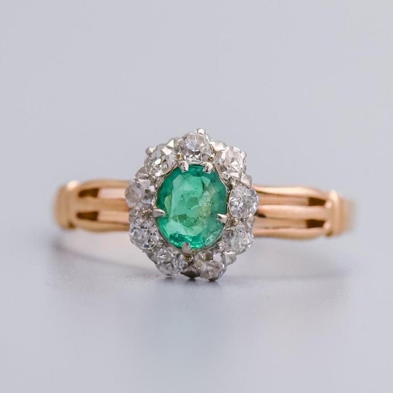 18K Gold Antique Emerald and Diamond Ring