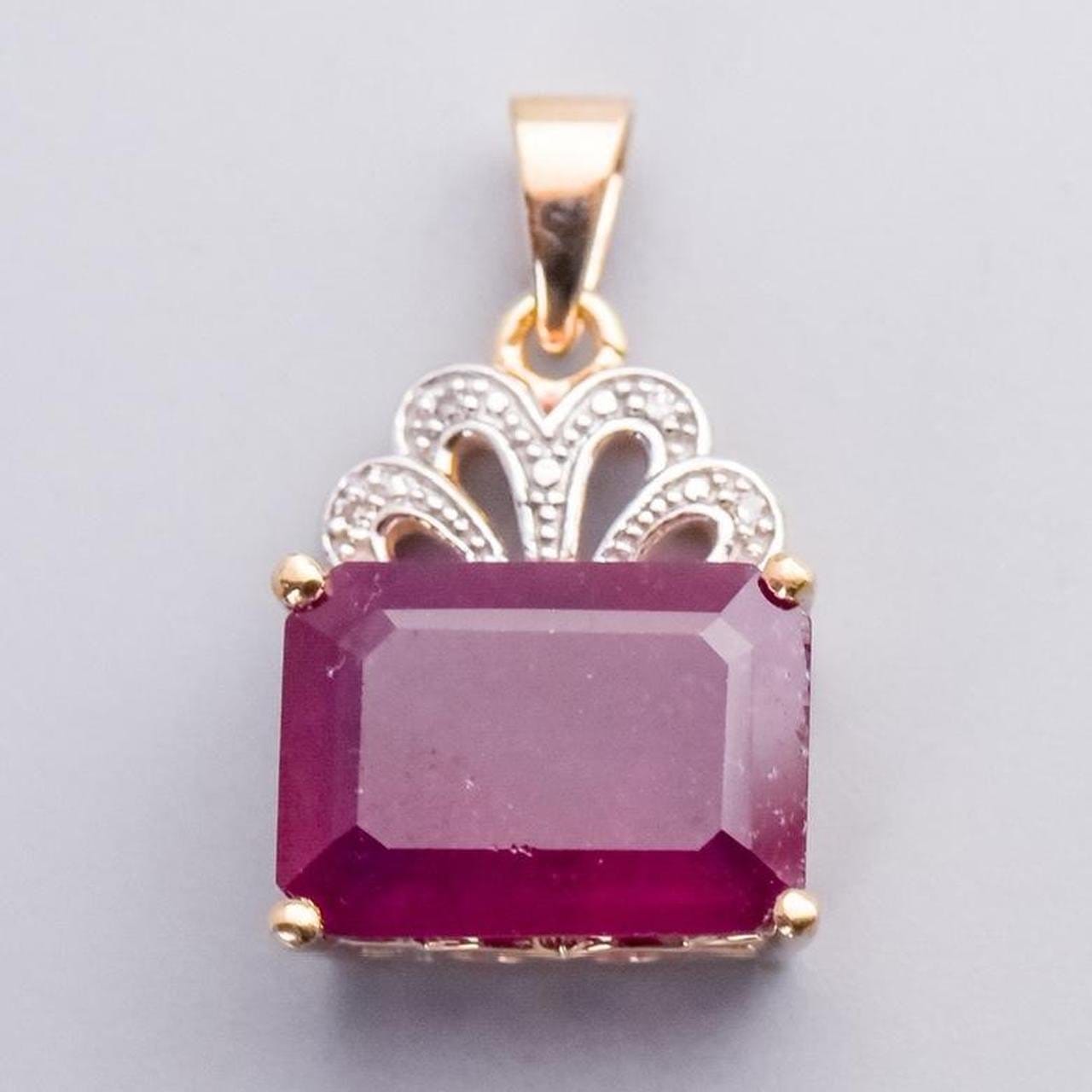 10K Gold Ruby Pendant