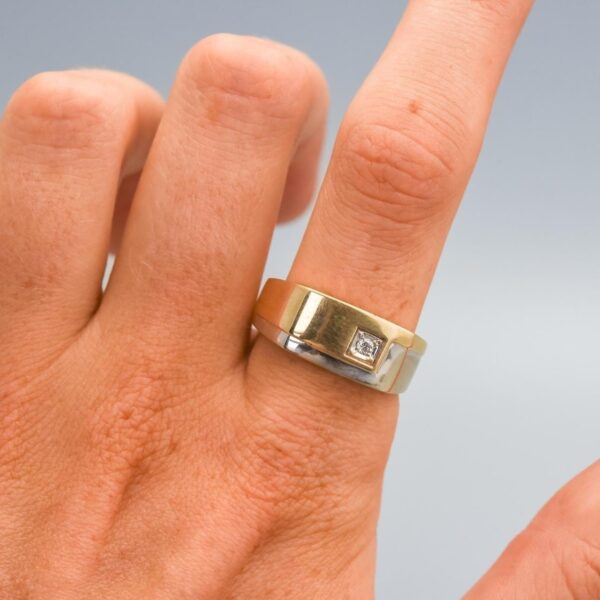 9K Gold Two Tone Diamond Ring