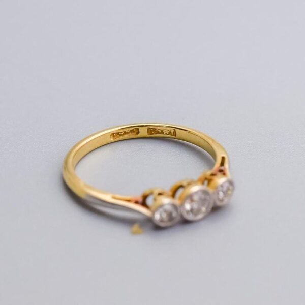 18K Gold Art Deco Diamond Trilogy Ring