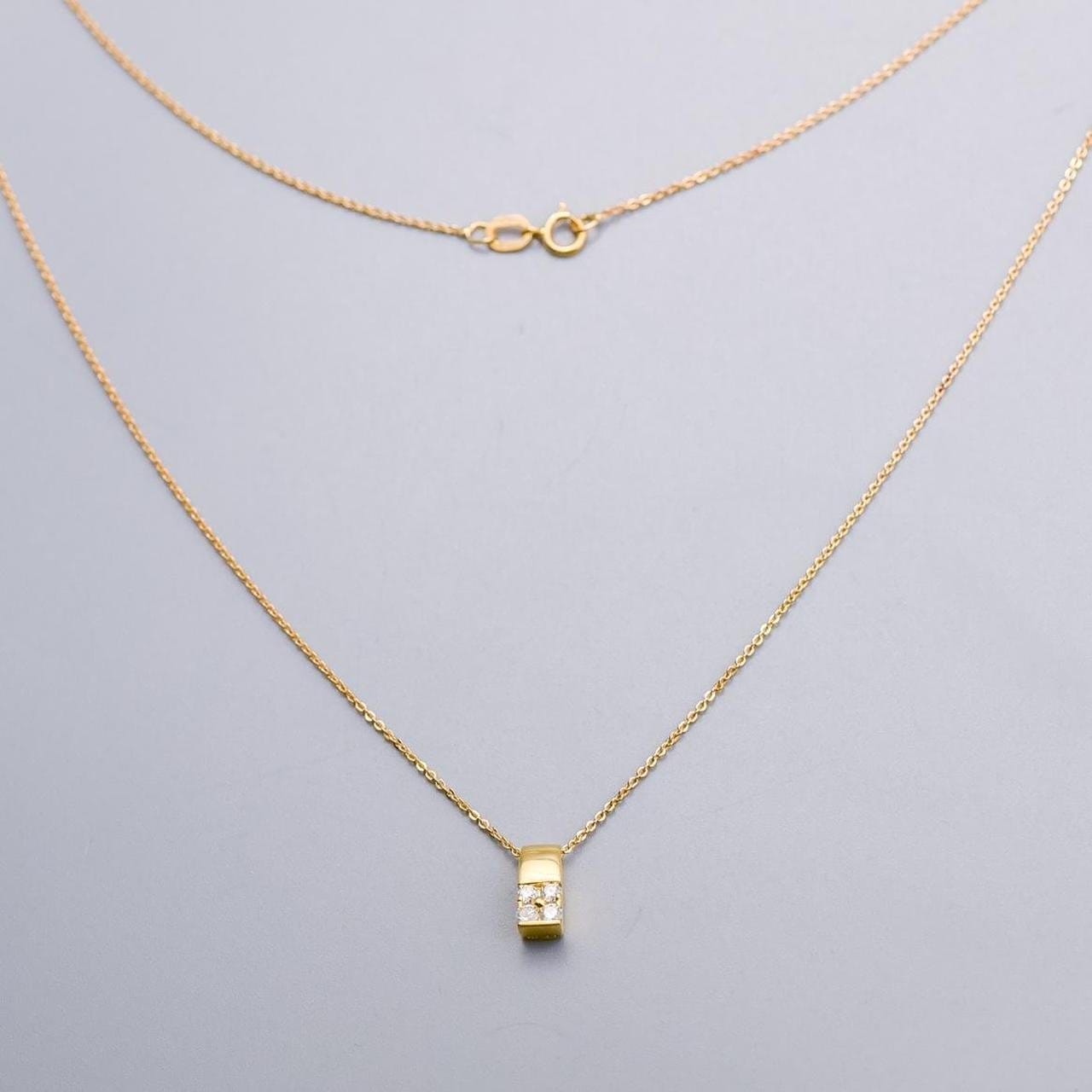 18K Gold Diamond Pendant Necklace