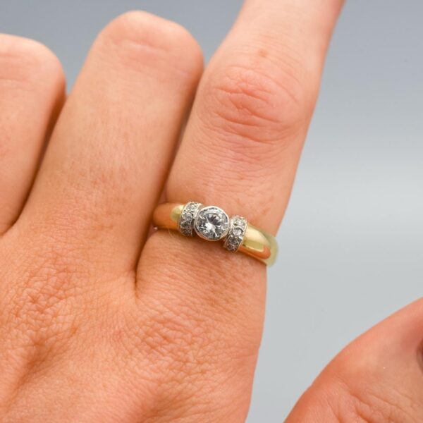 9K Gold CZ Ring