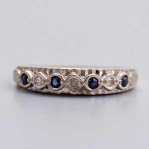 18K Gold Sapphire and Diamond Ring
