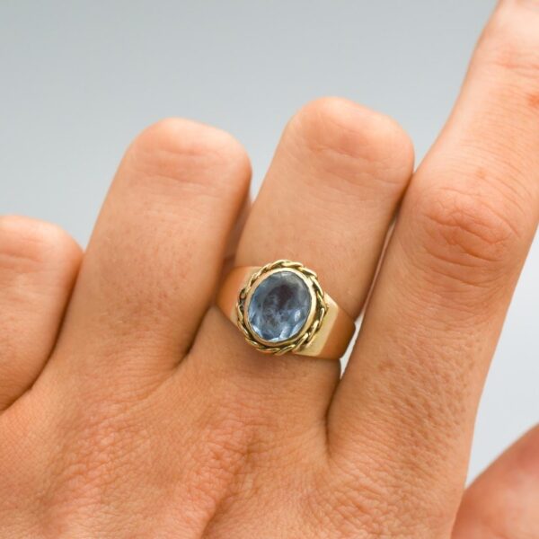 9K Gold Blue Topaz Ring