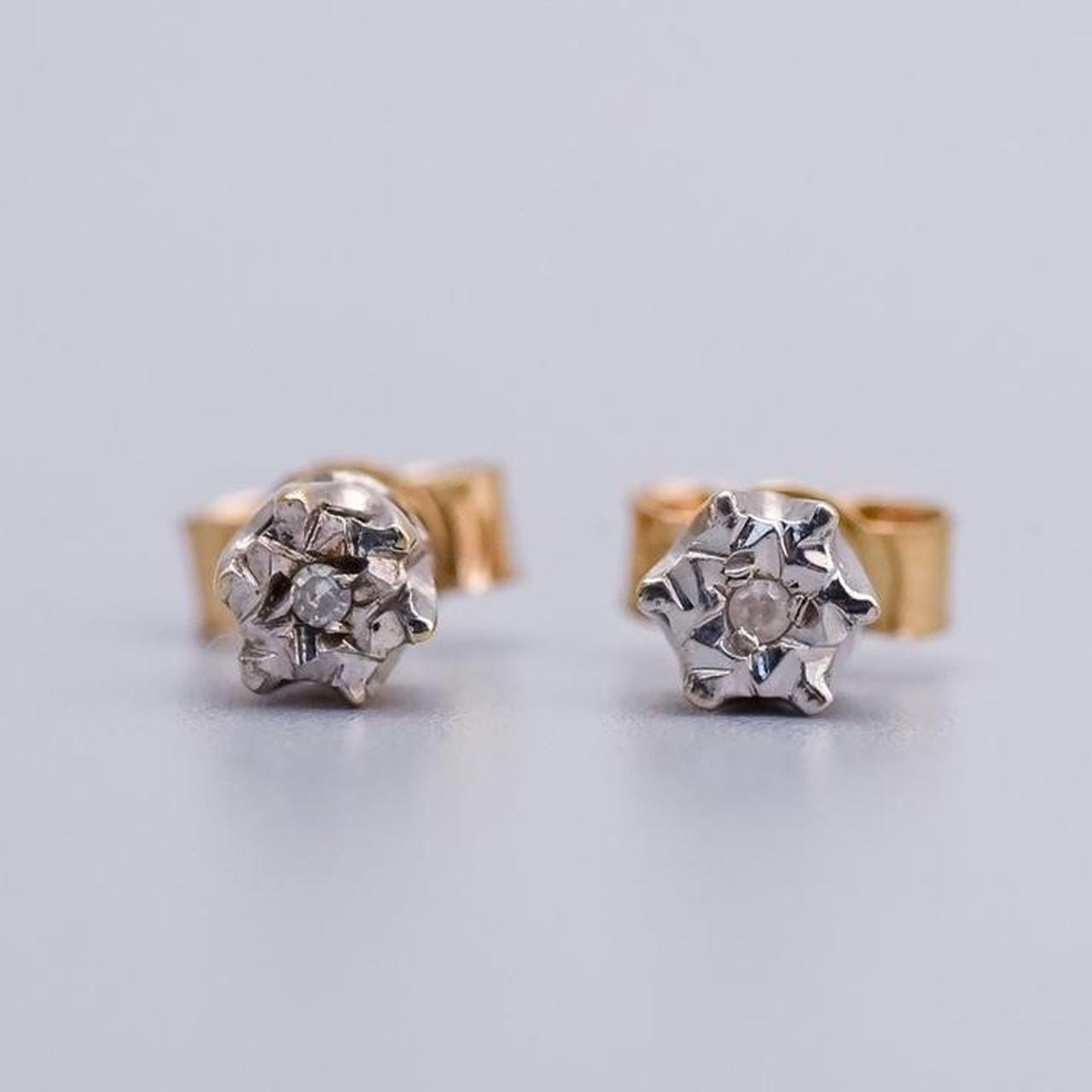 9K Gold Illusion Set Diamond Earrings