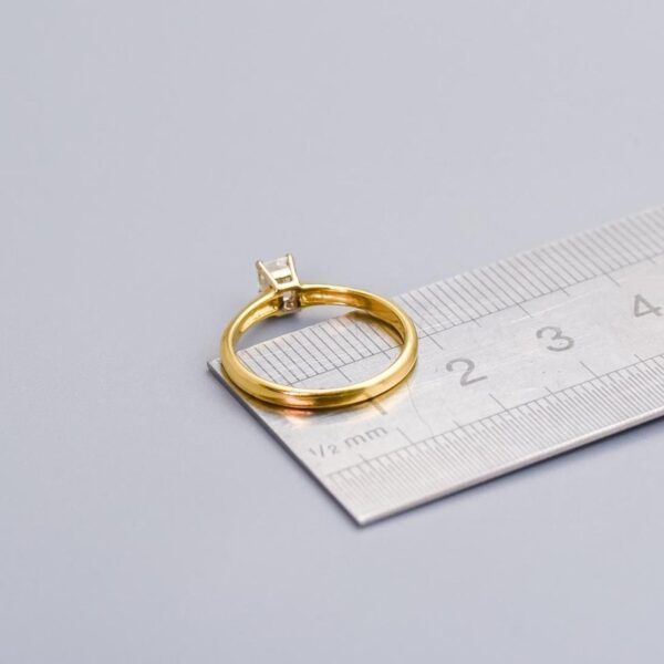 18K Gold Diamond Solitaire Ring
