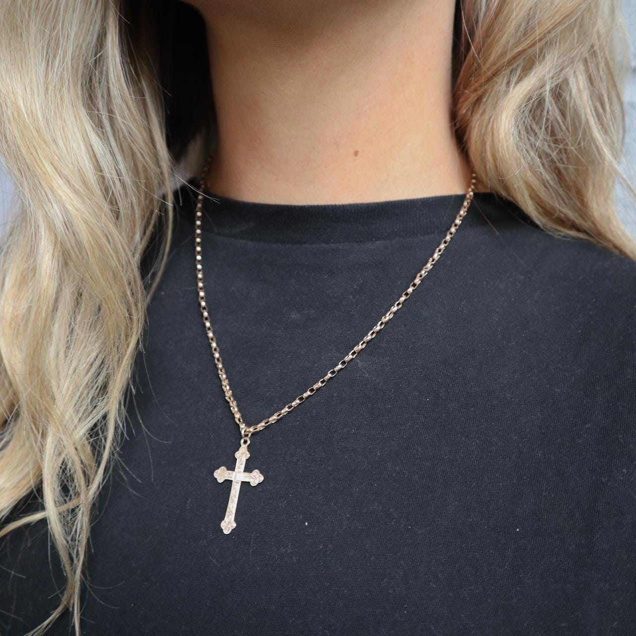 9K Rose Gold Cross Pendant Necklace