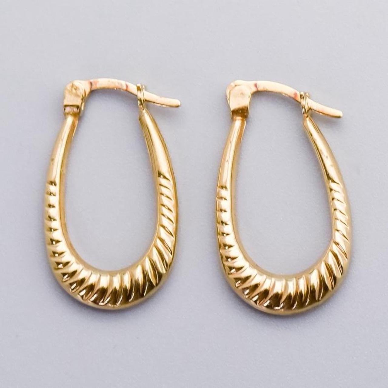 9K Gold Oval Hoop Earrings