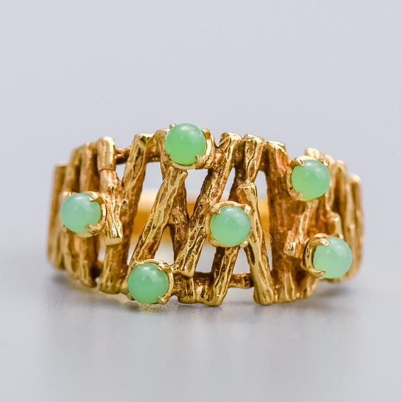 9K Gold Textured Jade Ring
