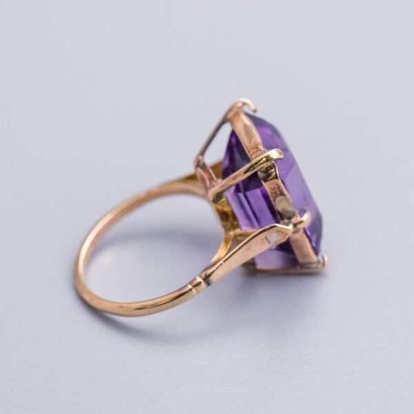 9K Gold Amethyst Ring