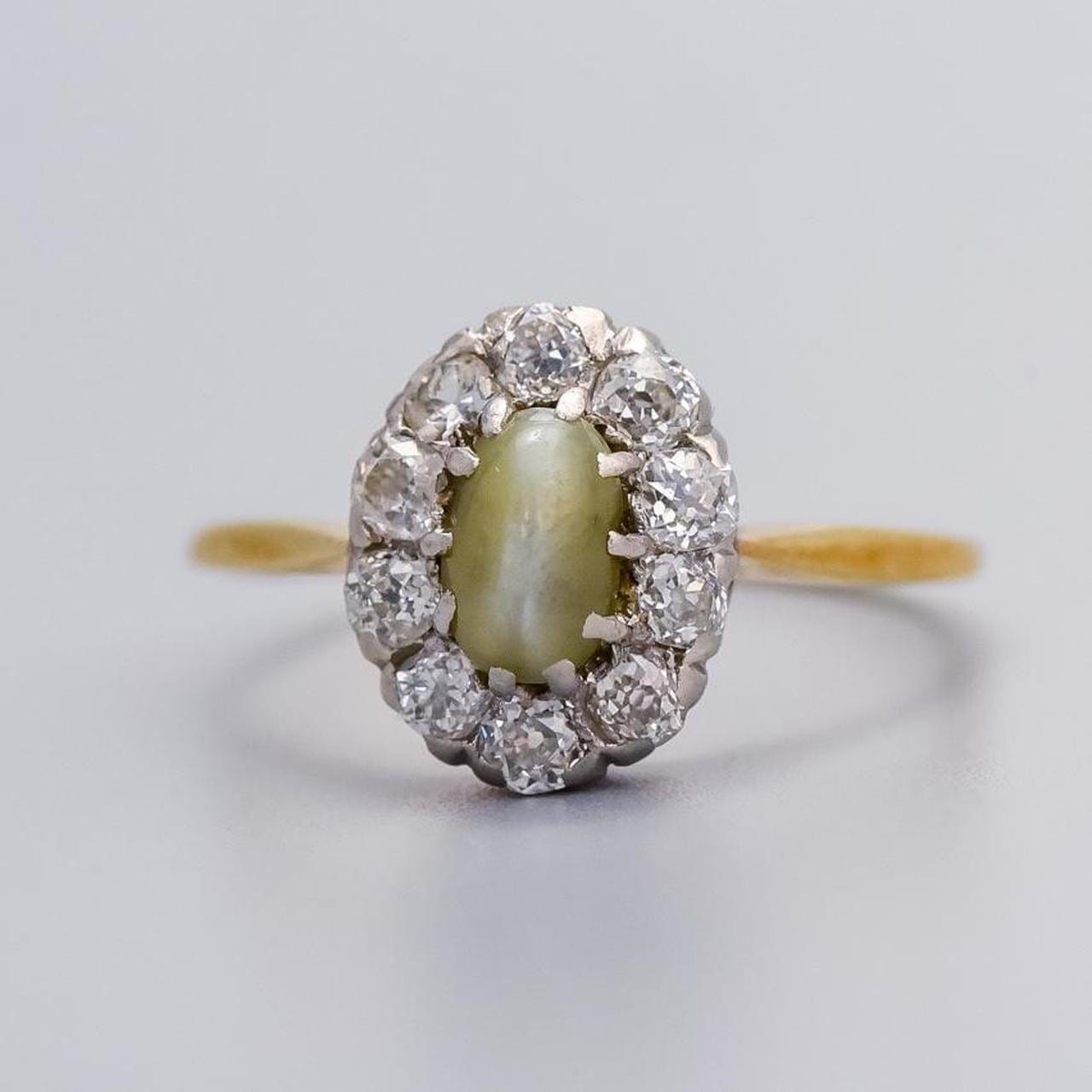 18K Gold Antique Cats Eye and Diamond Ring
