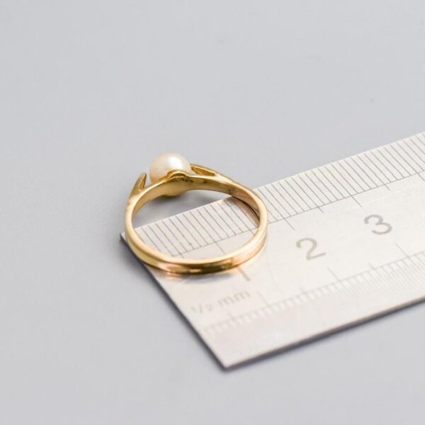 9K Gold Pearl Ring