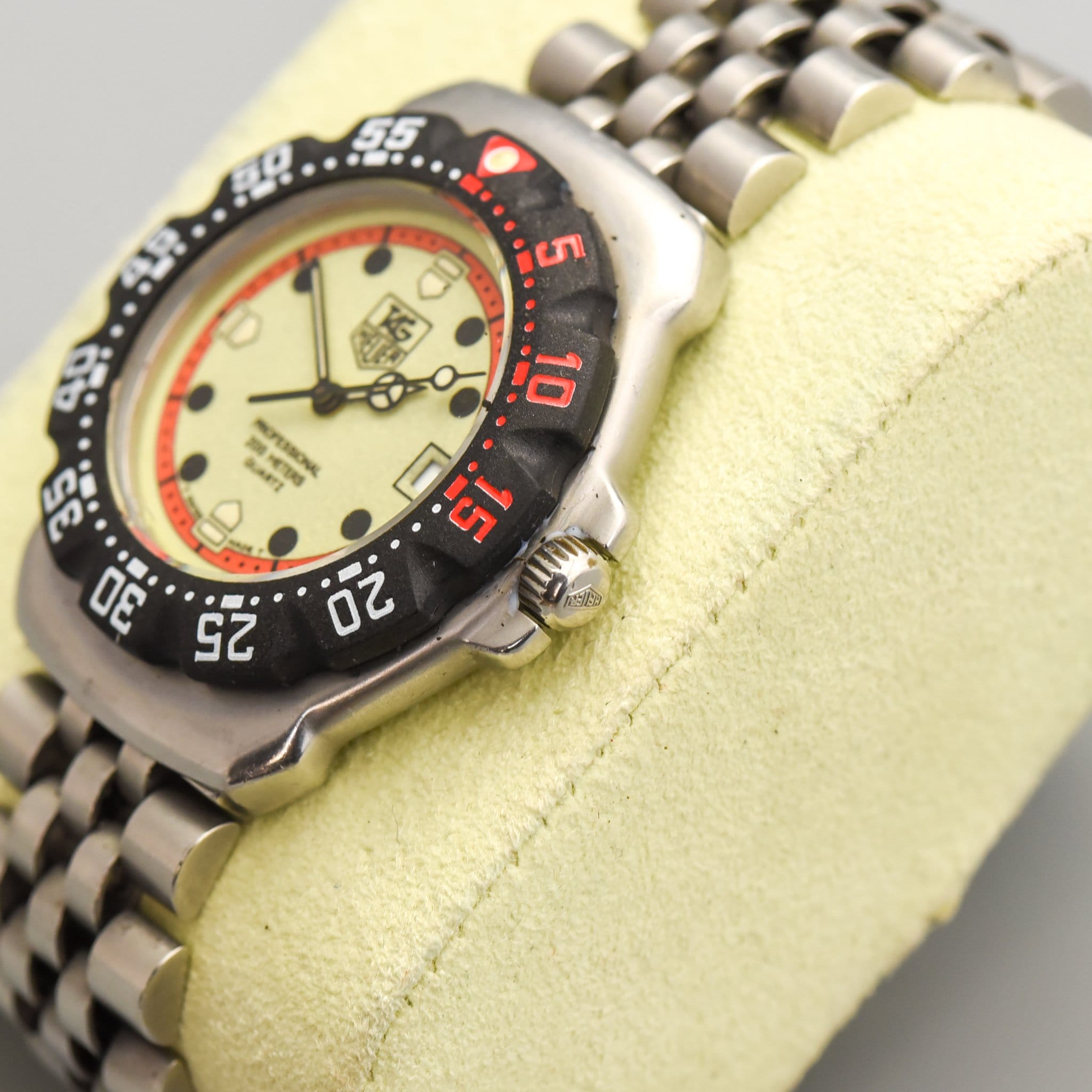 TAG HEUER Formula 1 腕時計 クォーツ CBZ2085.FT8093 Tag Heuer Formula 1 Chronograph Automatic 44 mm