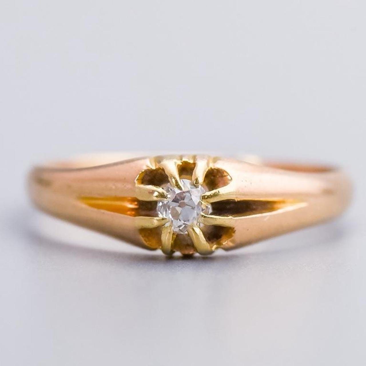 18K Gold Antique Diamond Ring