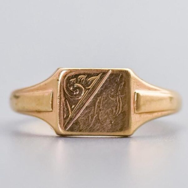 9K Gold Square Signet Ring