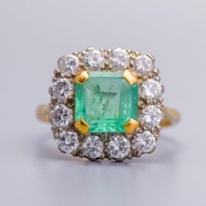 Solid 18K Gold Emerald and Diamond Ring