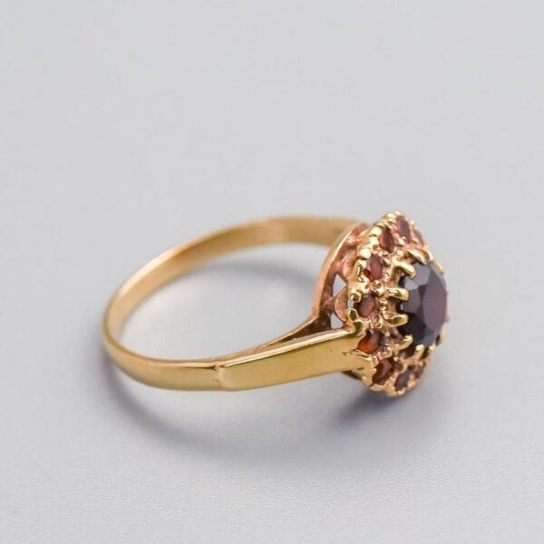 9K Gold Garnet Cluster Ring