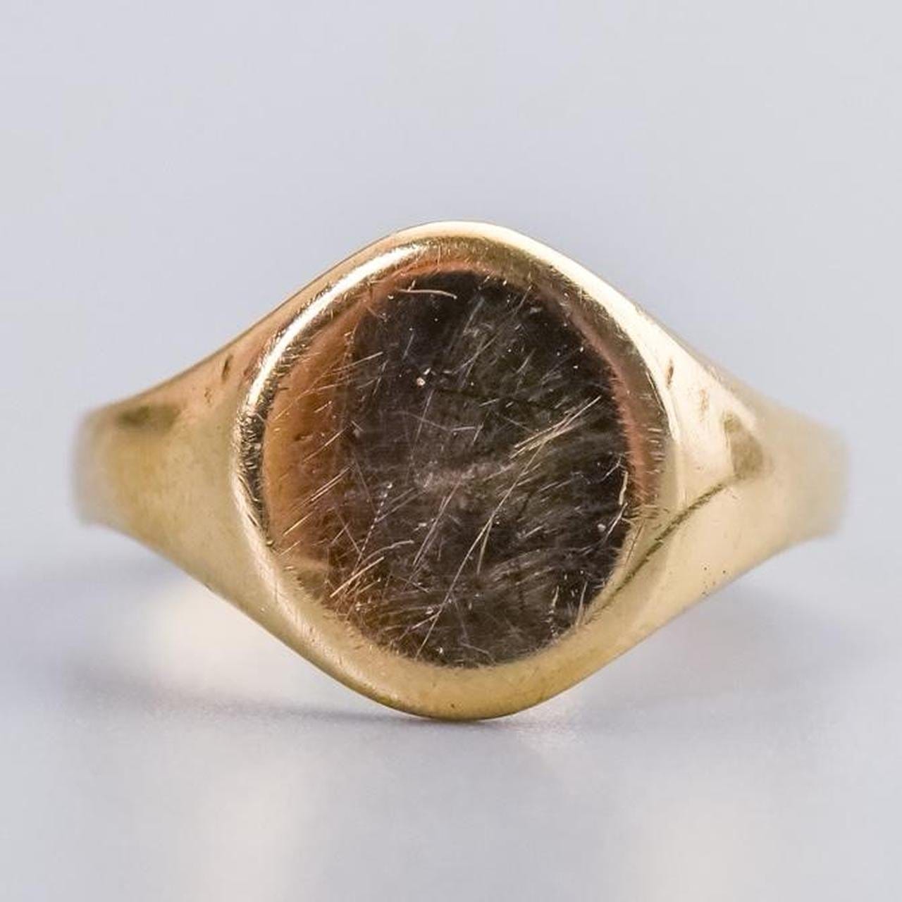 9K Gold Oval Signet Ring