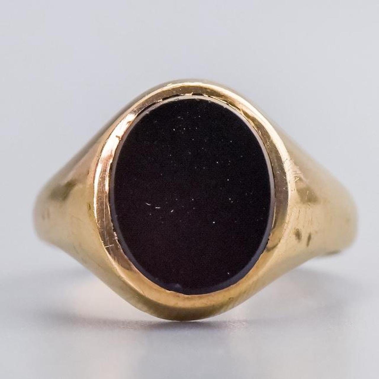 9K Gold Black Onyx Signet Ring