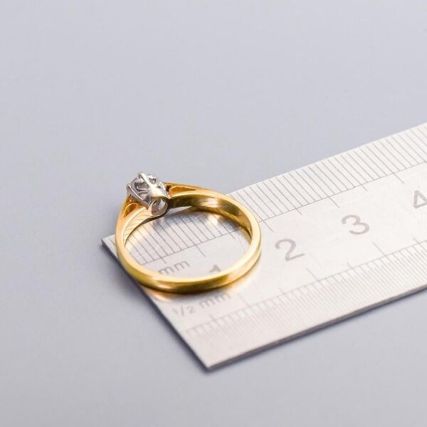 18K Gold Solitaire Diamond Ring