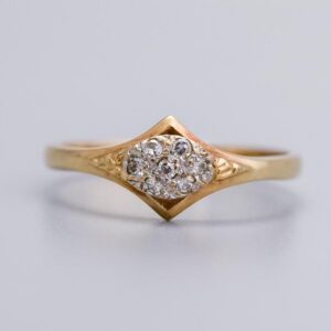 9K Gold Diamond Cluster Ring
