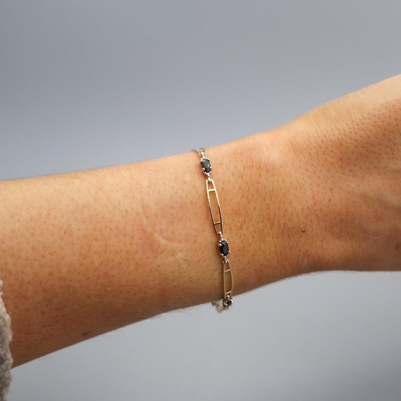 9K Gold Sapphire Bracelet