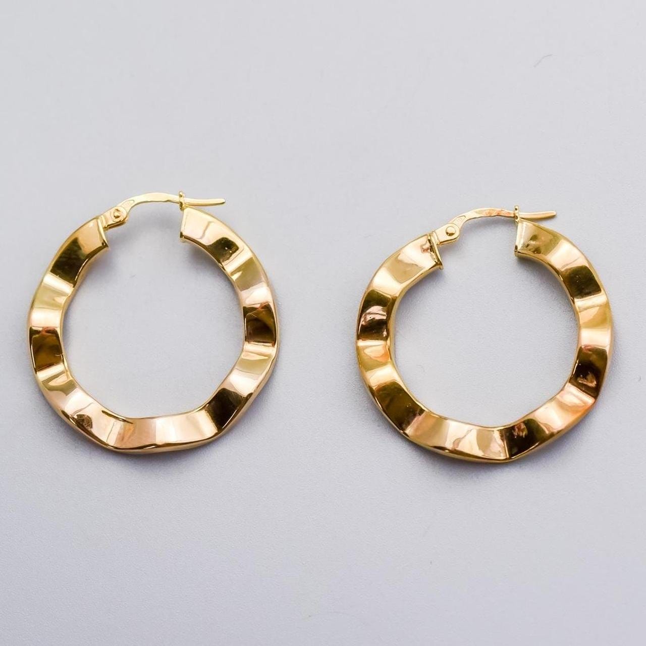 9K Gold Wavy Hoop Earrings