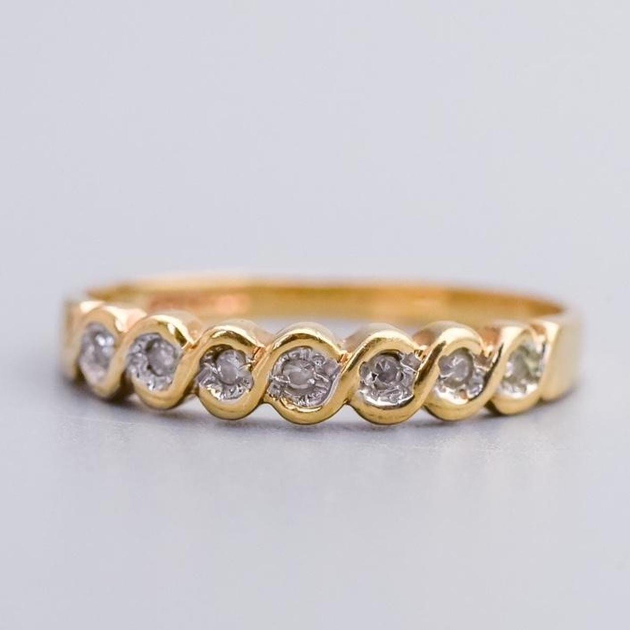 9K Gold Seven Stone Diamond Ring